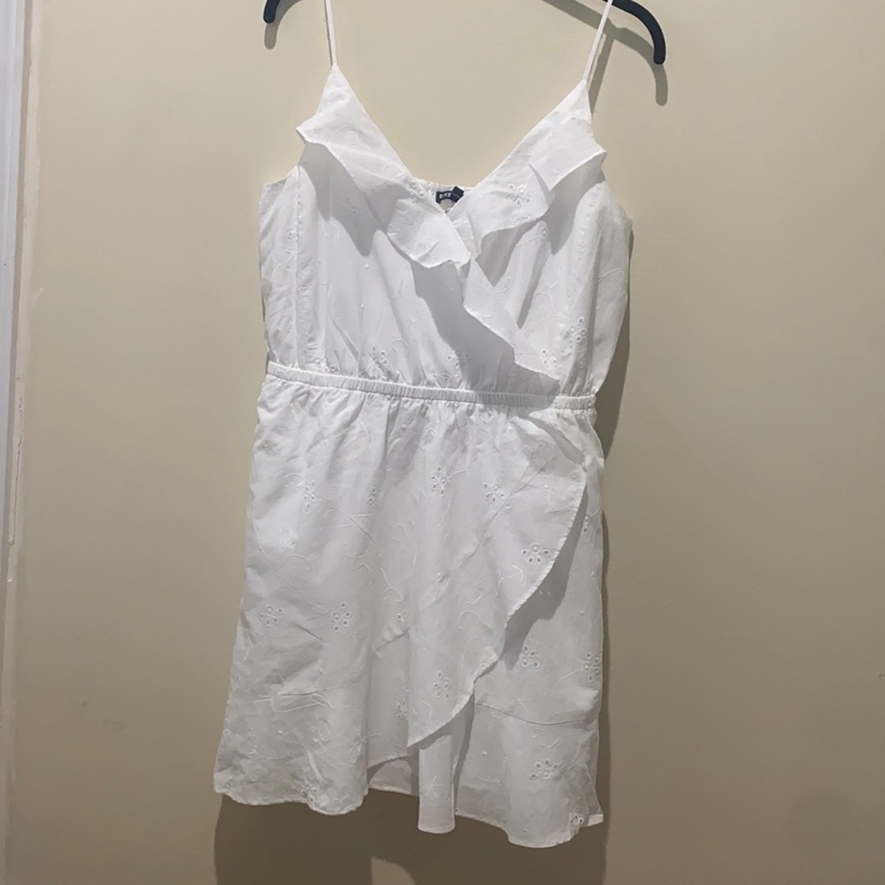 New Express sz L spaghetti ajustable strap white cotton dress
